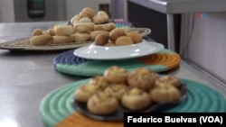 El pandebono obtuvo el segundo lugar en la lista de 4.9 sobre 5. Los otros horneados como el pan de yuca se ubicó quinto, el pan de queso ocupó el lugar 18, y por último, la almojábana, que se ubicó en el puesto 46.