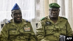 Depuis le renversement du président Bazoum le 26 juillet, les militaires au pouvoir rompent les liens avec les partenaires occidentaux du pays.