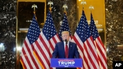 Bivši predsjednik Donald Trump govori na konferenciji za novinare u Trump Toweru u New Yorku, 31. maja 2024.