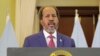 FILE - Presiden Somalia Hassan Sheikh Mohamud berpidato di depan anggota parlemen di Mogadishu, Somalia, 21 Februari 2024.