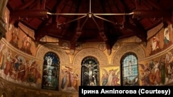 У церкві в Стенфордському університеті в Каліфорнії лунали молитви за дітей України, за людей, які втратили домівки, за перемогу у війні.