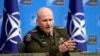 General Christopher Cavoli, NATO-ov vrhovni saveznički komandant za Evropu, obraća se novinarima u sjedištu NATO-a u Briselu, 18. januara 2024. Rješenje rata u Ukrajini neće okončati rusku prijetnju u Evropi, rekao je Cavoli 18. jula 2024. na Sigurnosnom forumu u Aspenu .