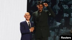 L'international français Victor Wembanyama est considéré comme le plus gros potentiel du basket depuis LeBron James il y a 20 ans.