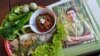 ເມນູ ໜຶ້ງຜັກ-ໜຶ້ງປາ ແລະແຈ່ວ, ຢູ່ທີ່ຮ້ານ 'Mekhong Thai-lao Restaurant.'