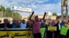 افزایش اعتراض به وضعیت بازنشستگان؛ رسانه‌ها: لزوم حفظ «ضریب حقوقی» زمان بازنشستگی 