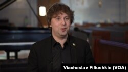 Павло Гінтов, піаніст українського походження