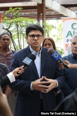 Candidato de la oposición a la primaria del 22 de octubre, César Almeida. Cortesía Diario Tal Cual.