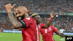 Emilio Nsue célèbre son doublé lors du match entre la Guinée équatoriale et la Côte d'Ivoire pendant la CAN 2023, le 22 janvier 2024.