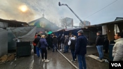 Foto galerija: Požar u kineskom tržnom centru u bloku 70 na Novom Beogradu
