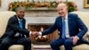El presidente Joe Biden se reúne con el presidente de Angola, Joao Manuel Goncalves Lourenco, en la Oficina Oval de la Casa Blanca, el 30 de noviembre de 2023, en Washington. (Foto AP/Andrew Harnik)
