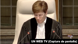 Joan E. Donoghue, presidenta de la Corte Internacional de Justicia, durante la lectura del veredicto sobre la solicitud de medidas provisionales por parte de Guyana contra el referendo sobre el territorio Esequibo.