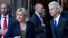 ARHIVA - Gert Vilders (desno) i Marin le Pen (levo), u Hagu u novembru 2023. (Foto: AP/Peter Dejong)