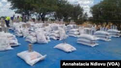 Ukudla okuphiwa uzulu yinhlanganiso ye USAID.
