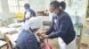 Umntwana ehlolwa ngumongikazi