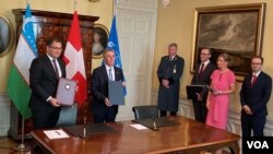 O'zbekiston Adliya vaziri Ruslanbek Davletov Shveysariya rahbari Ignazio Kassis bilan bitim imzoladi, 16-avgust, 2022 