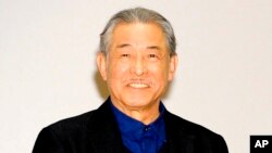 Issey Miyaka falleció a la edad de 84 años. El diseñador definió una época de la historia moderna de Japón y alcanzó el estrellato en la década de 1970 dentro de una generación de diseñadores y artistas que lograron fama mundial.