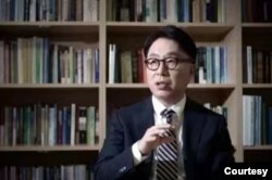 韩国梨花女子大学朝鲜学系教授朴元坤