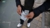 دلار از مرز «۶۰ هزار تومان» گذشت | وزیر کشور: اتفاقات ارز «توطئه» است