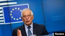 歐盟外交事務高級代表博雷爾(Josep Borrell)2020年6月15日在召集外交事務對話會後見記者（路透社）
