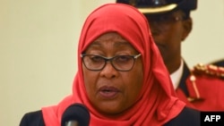 Rais Samia suluhu Hassan akihutubia taifa baada ya kula kiapo
