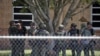 Investigan inacción policial en masacre escolar en Texas