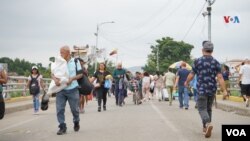 ARCHIVO - La apertura de la nueva infraestructura se enmarca en el proceso de acercamiento entre los gobiernos de Caracas y Bogotá.