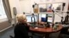 De la onda corta al "streaming": ¿Cómo ha evolucionado la radio en América Latina?