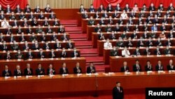 中共领导人习近平在北京人大会堂出席中共二十大开幕式。（2022年10月16日）