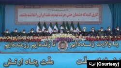 ابراهیم رئیسی در مراسم رژه روز ارتش.