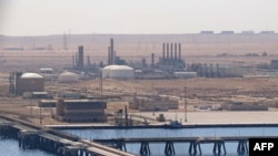 Le port pétrolier de Brega à Marsa Brega, à quelque 270 km à l'ouest de Benghazi, dans l'est de la Libye, le 24 septembre 2020. 