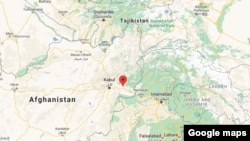 Kota Mehtarlam (tanda merah), Ibu Kota Provinsi Laghman, di timur Kabul, Ibu Kota Afghanistan. 