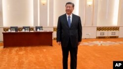中國領導人習近平在北京人大會堂等候美國國務卿布林肯的抵達。 （2024年4月26日）