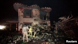 Іракські правоохоронці на місці вибуху