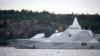 На архівному фото: шведський корвет HMS Visby під час пошуків підозрюваного іноземного судна біля узбережжя Швеції на тлі повідомлень про зростання напруженості у стосунках з Росією після вторгнення її сил в Україну, жовтень 2014 р. AP Photo/TT News Agency, Fredrik Sandberg