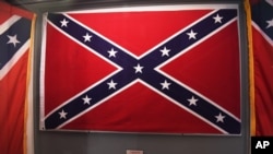 Le drapeau confédéré, au musée en Caroline du Sud