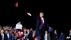 Donald Tramp posle mitinga u Minesoti 30. septembra