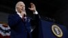 Aprobación de Biden estable tras descubrimiento de documento: encuesta AP-NORC