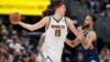 Jokić prvi u istoriji NBA lige sa 2.000 poena, 1.000 skokova i 500 asistencija
