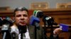 Luis Parra, exdiputado opositor que se separó de la bancada encabezada por Juan Guaidó tras ser investigado de corrupción, pide ahora se investigue la ayuda humanitaria enviada a Venezuela.
