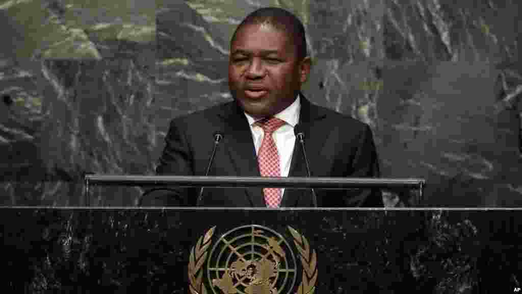 Filipe Jacinto Nyusi, le chef de l'Etat du Mozambique, prononce un discours lors de la 70e session de l'Assemblée générale de l'ONU, au siège des Nations unies, 28 septembre 2015.