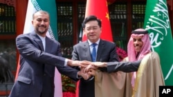 中國今年幫助沙特阿拉伯和伊朗達成了和平協議，當時秦剛仍然是中國外交部長。（資料照片，2023年4月6日）