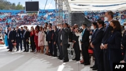La presidenta de Honduras, Xiomara Castro, juramentó a su gabinete al mediodía del 27 de enero de 2022, justo después de tomar posesión del cargo en el país centroamericano. Analistas desde Honduras opinan que nuevos titulares gozan de credenciales para los puestos. 