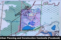 ផែនទី​ស្រុក​កណ្តាល​ស្ទឹង​នៅ​តំបន់​ព្រលាន​យន្តហោះ​ថ្មី ត្រូវ​បាន​បញ្ចាំងក្នុង​កិច្ចប្រជុំដោះស្រាយ​វិវាទ​ដី​ធ្លីដាច់​ដោយឡែក​មួយ កាល​ពី​ថ្ងៃ​ទី​១៦ ខែ​មករា ឆ្នាំ​២០២៣​។ (ហ្វេសប៊ុក/ក្រសួង​រៀបចំ​ដែនដី​)