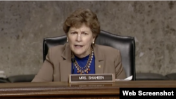 Senatorka Jeanne Shaheen (D), New Hampshire