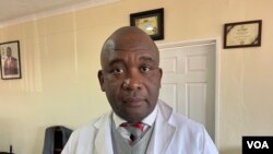 Tafadzwa Musarara, presidente de Grain Millers Association of Zimbabwe, que está a cargo de importar granos el 8 de junio de 2022 en Harare. (Colón Mavhunga/VOA)