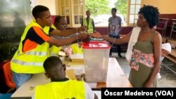 Assembleia de voto em São Tomé. São Tomé e Príncipe realizou eleições a 25 de setembro, 2022