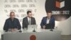 Pavle Dimitrijević, Raša Nedeljkov i Vujo Ilić iz CRTE govore o izbornom danu na konferenciji za novinare (foto CRTA)
