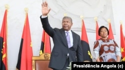 Tomada de posse de João Lourenço, Presidente de Angola. Ao seu lado a primeira-dama, Ana Dias Lourenço