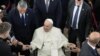 Obispo pide al papa que evite “supermercado de religiones”