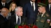 Embajador de EEUU en Rusia deja el cargo mientras continúa la guerra en Ucrania